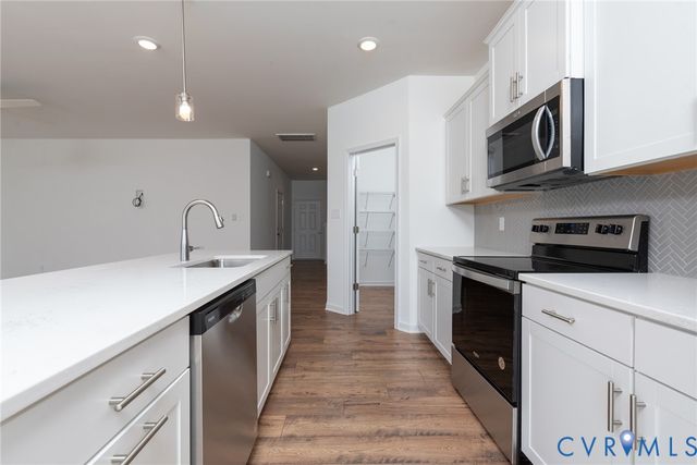 11301 Benton Pointe Way, Chester, VA 23831