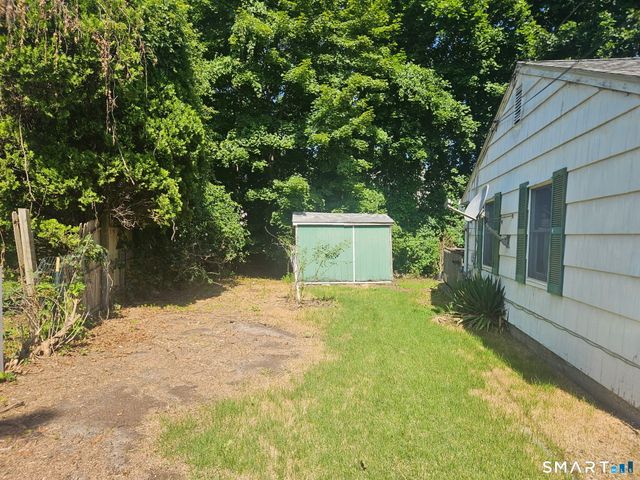 116 Snow Crystal Lane, Stamford, CT 06905