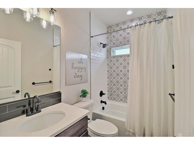 3105 67th Ave Pl, Greeley, CO 80634