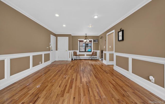 317 Main Street C, Roslyn, NY 11576