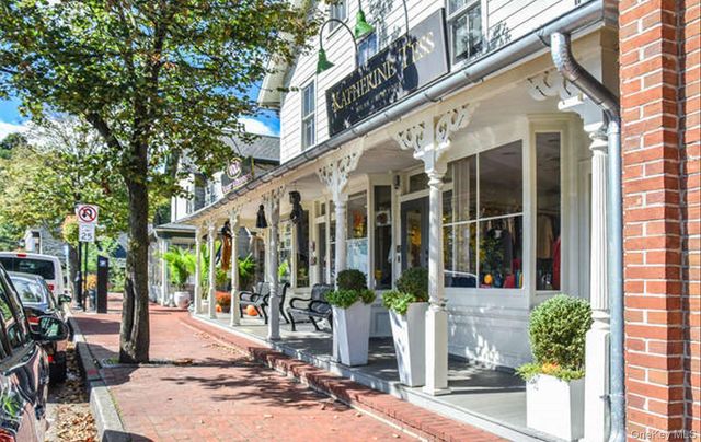 317 Main Street C, Roslyn, NY 11576