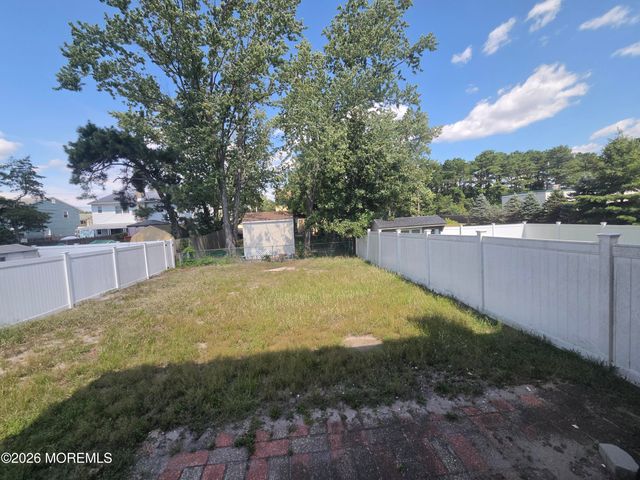 803 Birch Street, Lakehurst, NJ 08733