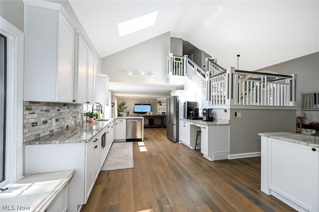 8465 Settlers Passage, Brecksville, OH 44141