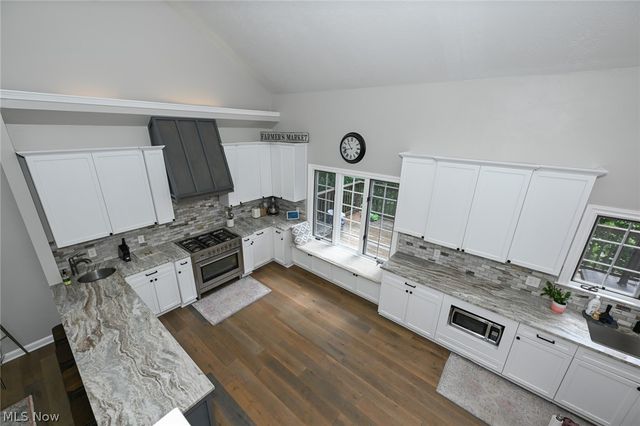 8465 Settlers Passage, Brecksville, OH 44141