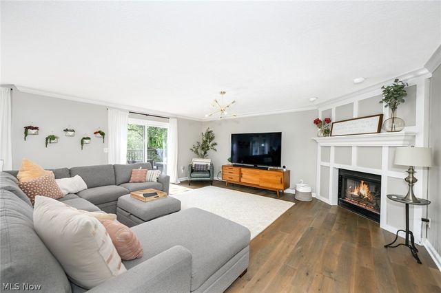 8465 Settlers Passage, Brecksville, OH 44141