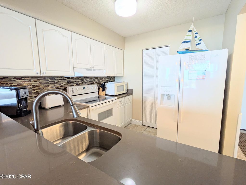 Image 4 of property listing at 7205 Thomas Drive C305, Panama City Beach, FL 32408