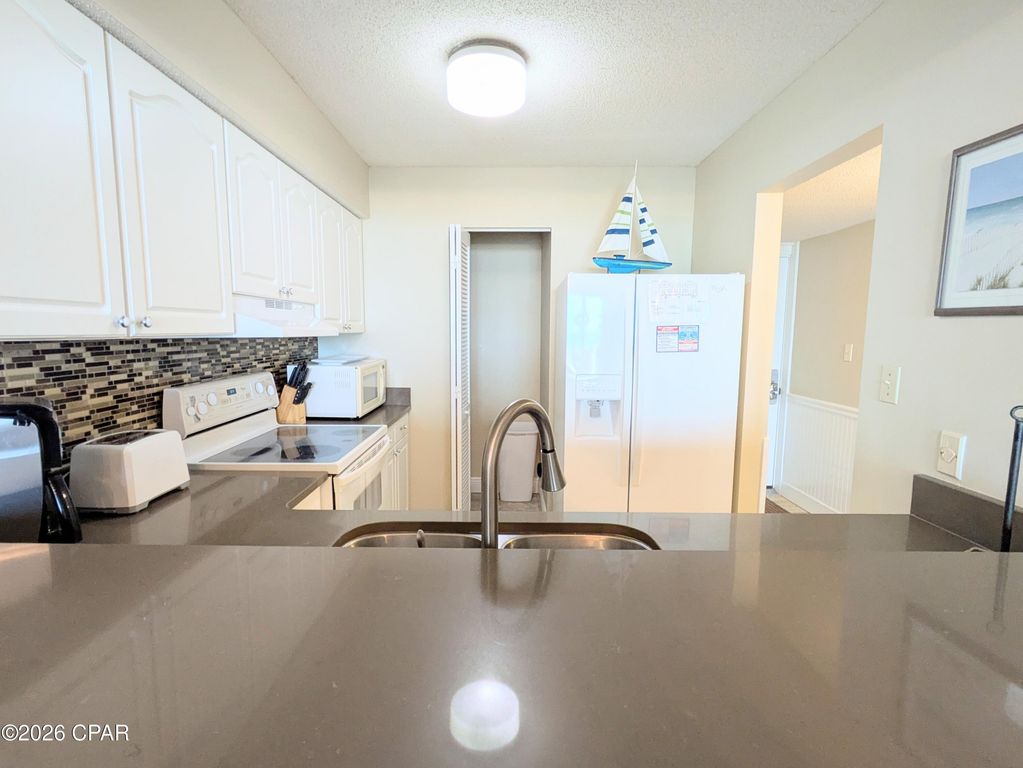 Image 5 of property listing at 7205 Thomas Drive C305, Panama City Beach, FL 32408