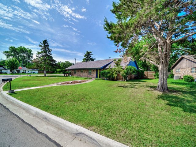 1406 Churchill Drive, Denton, TX 76209