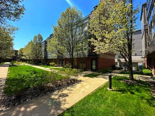 2321 S WABASH Avenue 12, Chicago, IL 60616