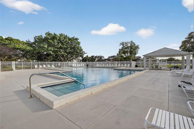 10614 SW 17th Pl, Davie, FL 33324