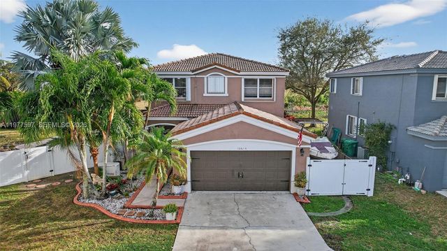 10614 SW 17th Pl, Davie, FL 33324