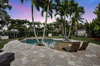 10614 SW 17th Pl, Davie, FL 33324