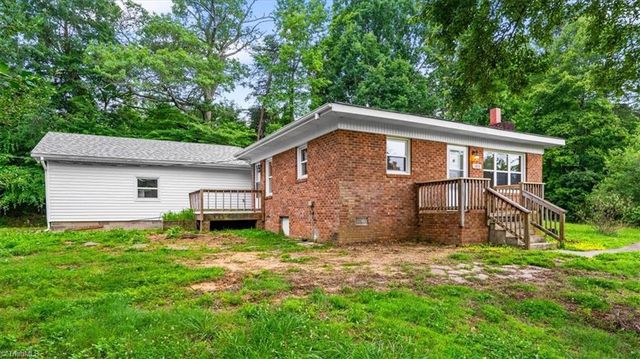 1655 Oakleigh Road, Mcleansville, NC 27301