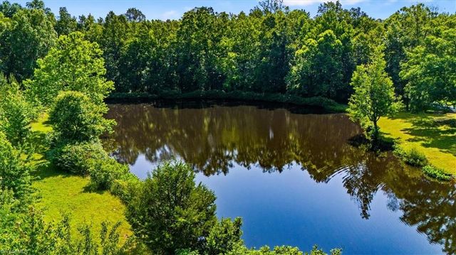 1655 Oakleigh Road, Mcleansville, NC 27301