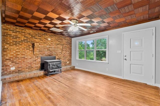 1655 Oakleigh Road, Mcleansville, NC 27301