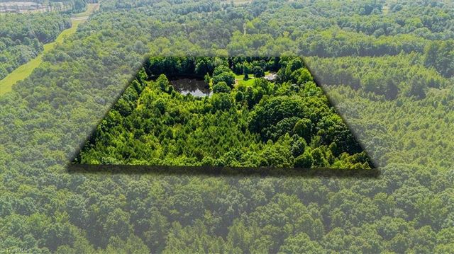 1655 Oakleigh Road, Mcleansville, NC 27301