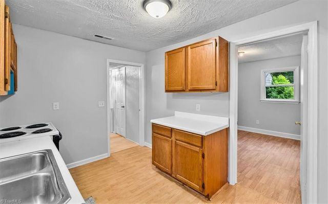 1655 Oakleigh Road, Mcleansville, NC 27301