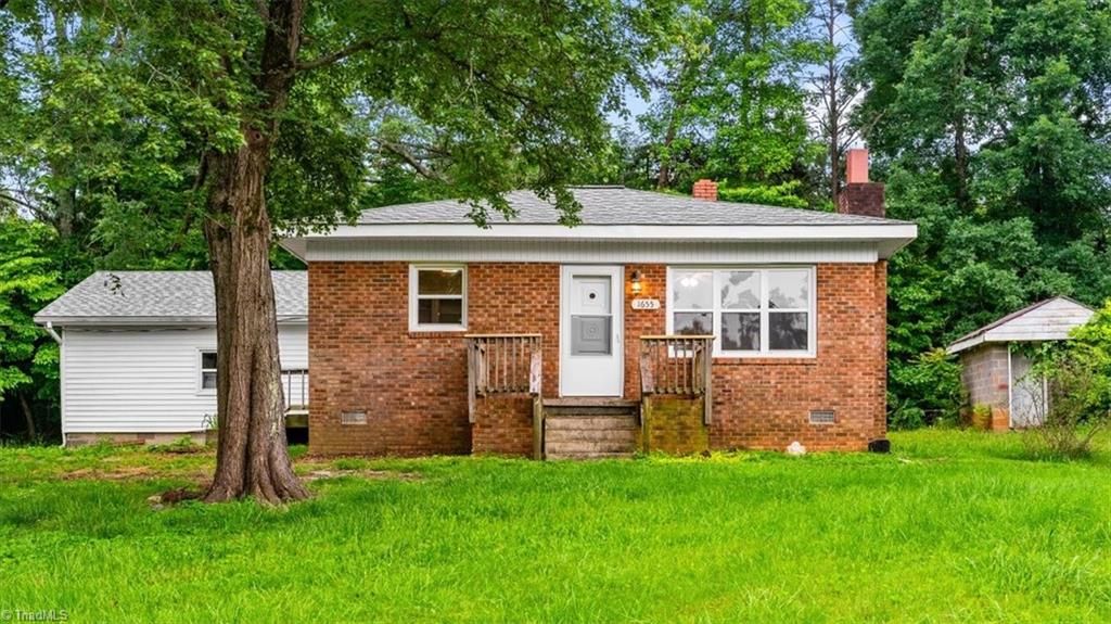 1655 Oakleigh Road, Mcleansville, NC 27301