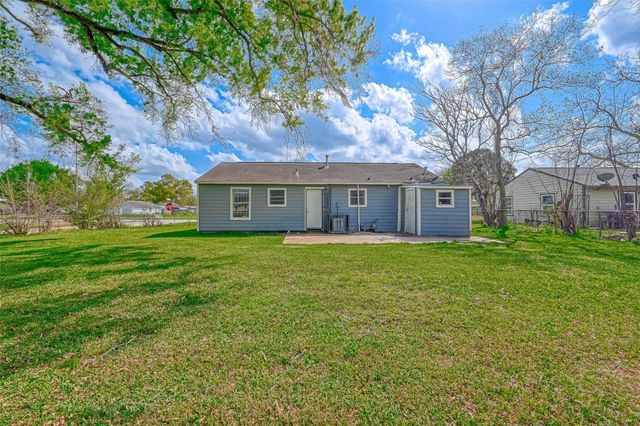 5315 Bellfort Court, Houston, TX 77033