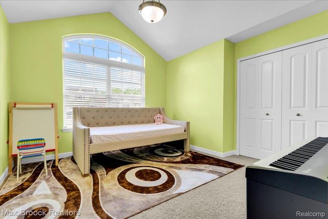 27023 Ladbroke Street, Novi, MI 48374