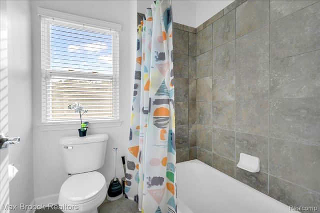 27023 Ladbroke Street, Novi, MI 48374