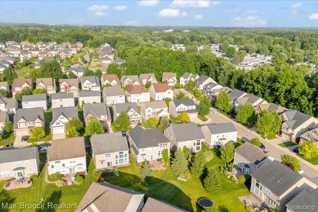 27023 Ladbroke Street, Novi, MI 48374