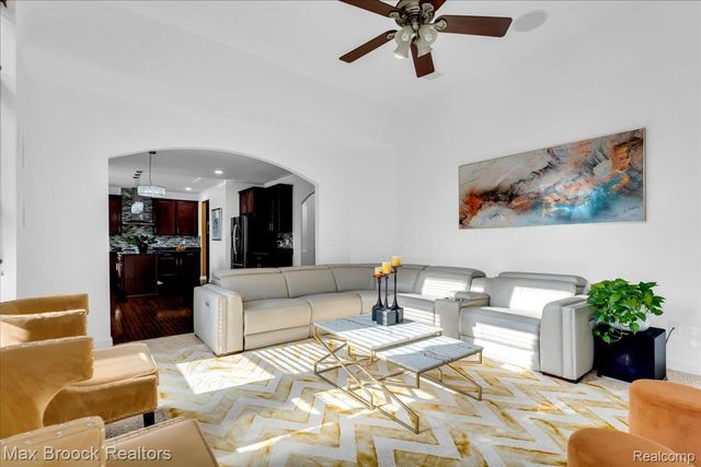 27023 Ladbroke Street, Novi, MI 48374