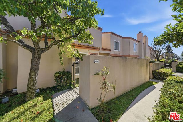 3442 Del Amo Boulevard, Torrance, CA 90503