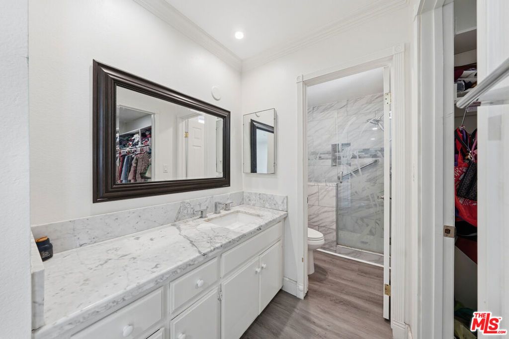 Image 12 of property listing at 3442 Del Amo Boulevard, Torrance, CA 90503