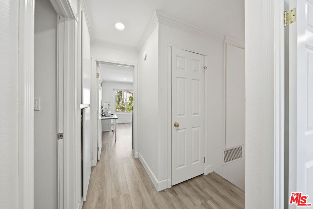 Image 17 of property listing at 3442 Del Amo Boulevard, Torrance, CA 90503