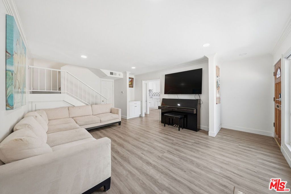 Image 19 of property listing at 3442 Del Amo Boulevard, Torrance, CA 90503