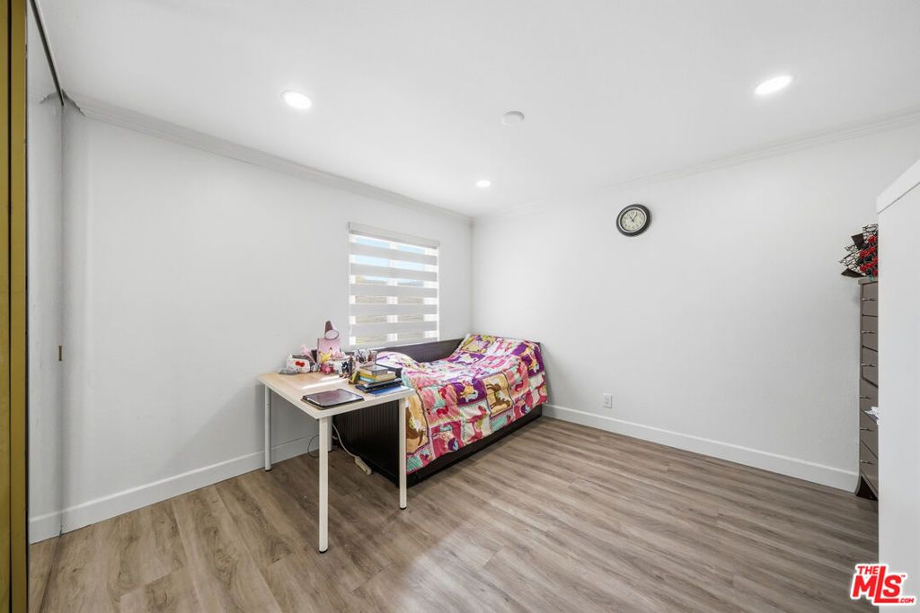 Image 2 of property listing at 3442 Del Amo Boulevard, Torrance, CA 90503