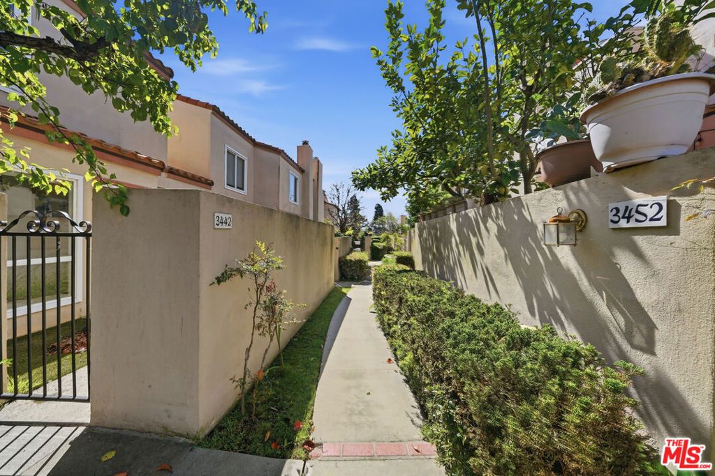 Image 34 of property listing at 3442 Del Amo Boulevard, Torrance, CA 90503