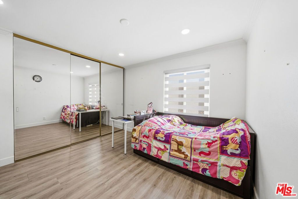 Image 4 of property listing at 3442 Del Amo Boulevard, Torrance, CA 90503