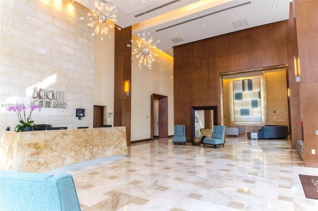 31 SE 5th St 1208, Miami, FL 33131