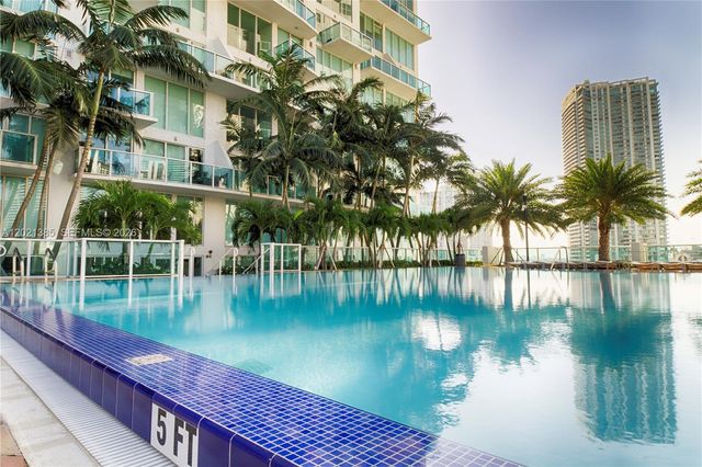 31 SE 5th St 1208, Miami, FL 33131