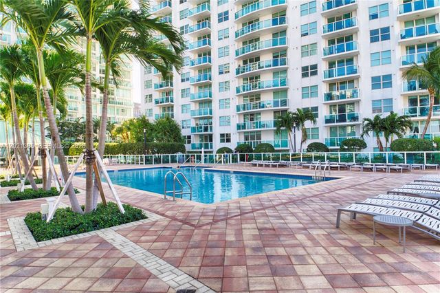 31 SE 5th St 1208, Miami, FL 33131