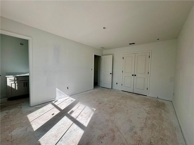 5545 Coalie Trace, Flowery Branch, GA 30542