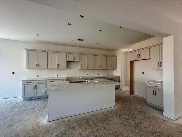 5545 Coalie Trace, Flowery Branch, GA 30542