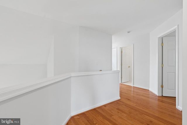 2460 LEYLAND RIDGE RD, Herndon, VA 20171