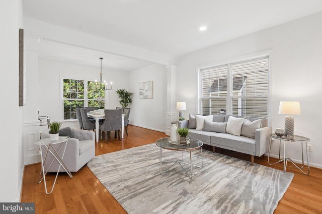 2460 LEYLAND RIDGE RD, Herndon, VA 20171