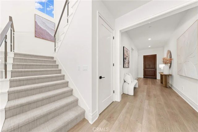 234 Coal Mine, Irvine, CA 92602