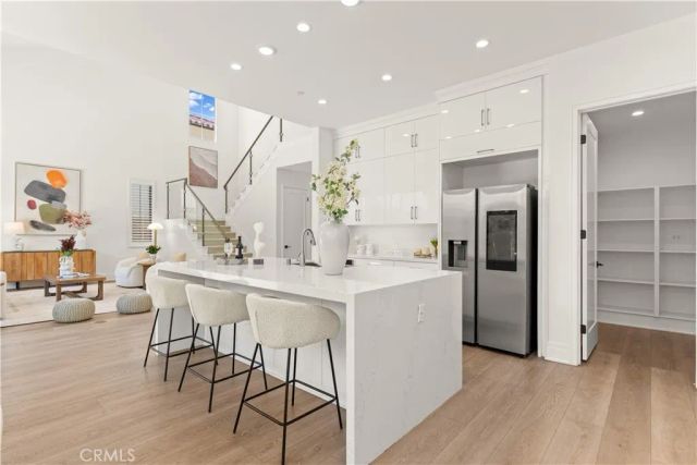 234 Coal Mine, Irvine, CA 92602