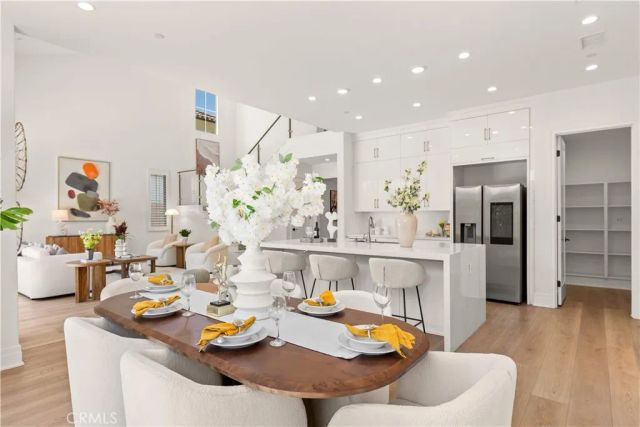 234 Coal Mine, Irvine, CA 92602