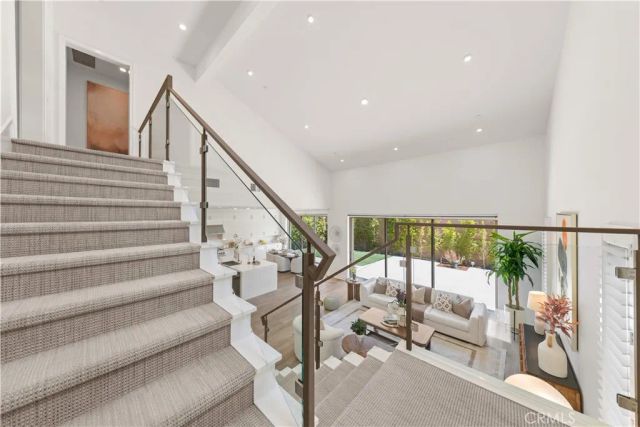 234 Coal Mine, Irvine, CA 92602