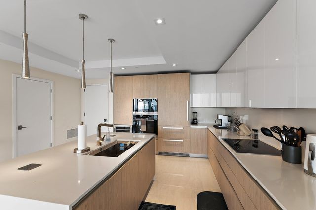 3100 N Ocean Drive 1906, Singer Island, FL 33404