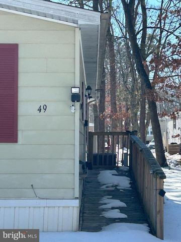49 HAZELTOP DR, Sicklerville, NJ 08081
