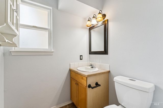 1320 New York, Middleton, ID 83644