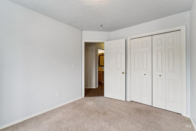1320 New York, Middleton, ID 83644