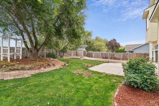 1320 New York, Middleton, ID 83644